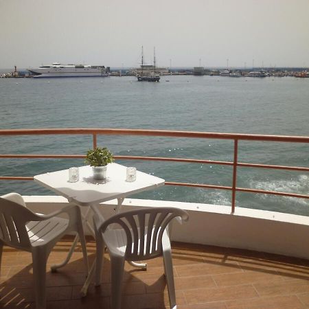 Cristianmar Apartment Лос Кристианос Екстериор снимка